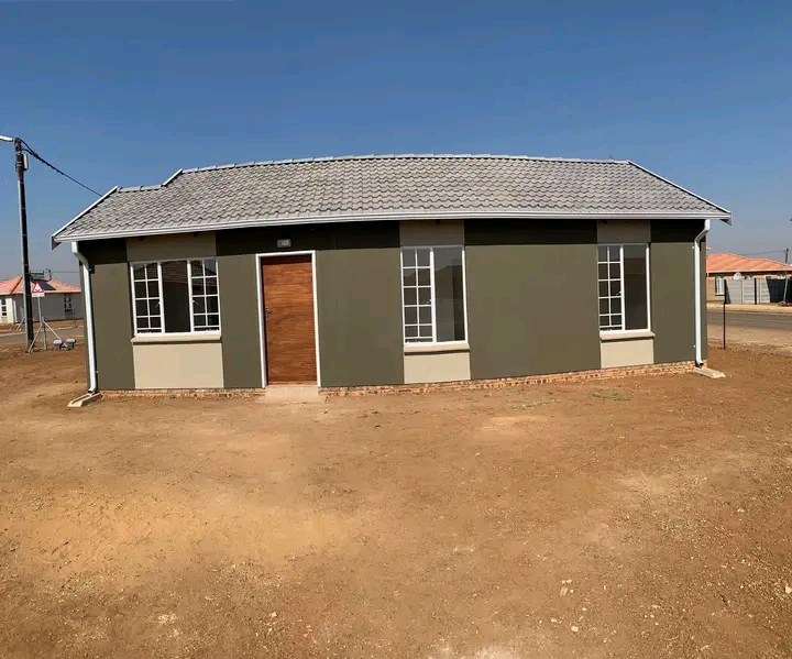 Rdp house for sale call mr david phala  rdp h  in Bloemfontein