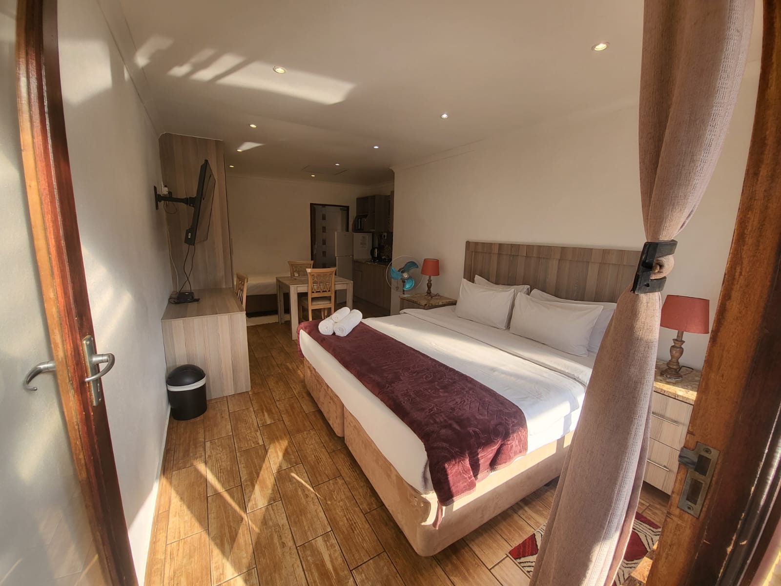 50 galena affordable luxury - short term self-catering in Roodepoort