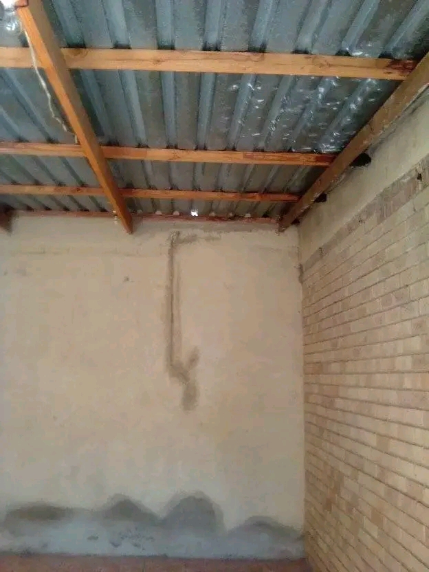 Room and garages still available at molapo an  in Rockville