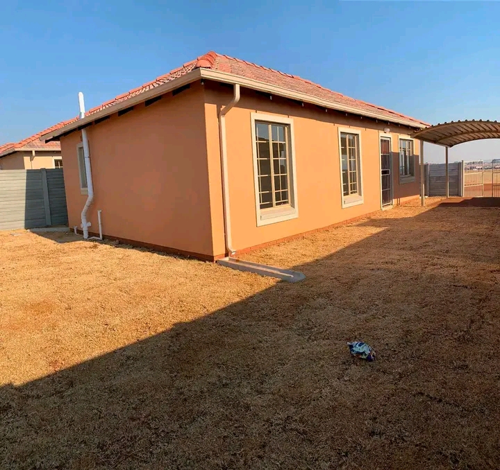 Rdp house for sale call mr david phala  rdp h  in Bloemfontein