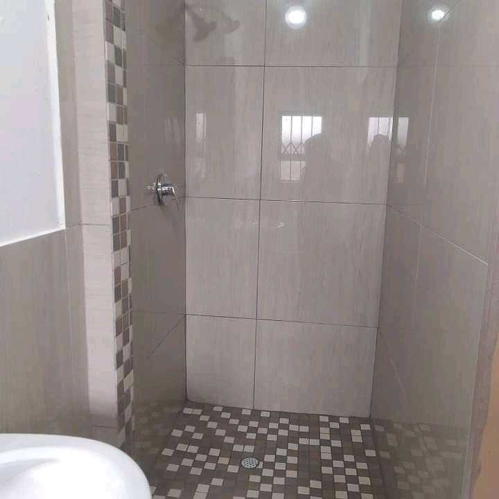Big ensuite available immediately in rockvill  in Rockville