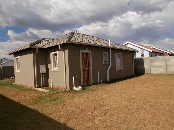 Rdp house for sale call mr david phala  rdp h  in Bloemfontein