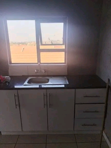 Room and garages still available at molapo an  in Rockville