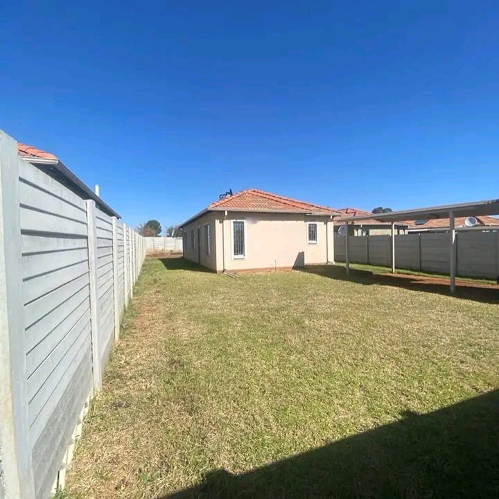 Rdp house for sale call mr david phala  rdp h  in Bloemfontein