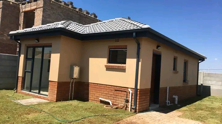 Rdp house for sale call mr david phala  rdp h  in Bloemfontein