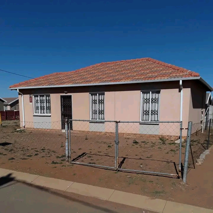 Rdp house for sale call mr david phala  rdp h  in Bloemfontein