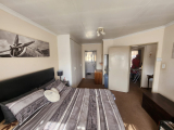 SUNGLEN, NORTH RD, GLEN MARAIS, KEMPTON PARK E... 19